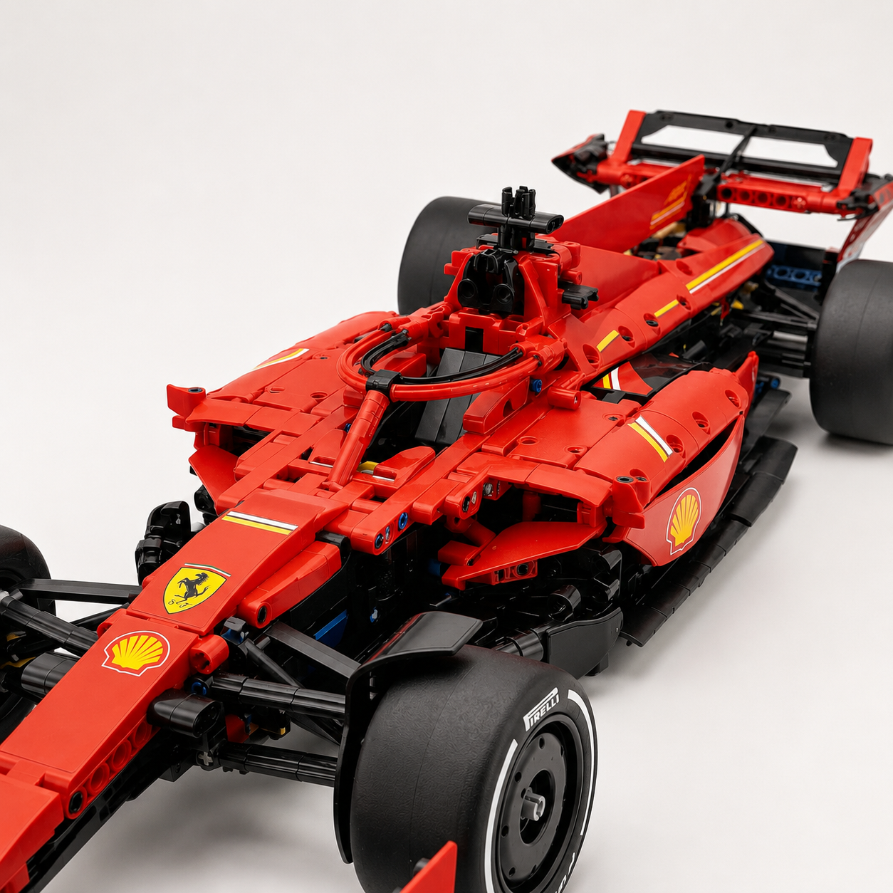 Ferrari SF-24 Formula 1 Car (1,361 Pieces)