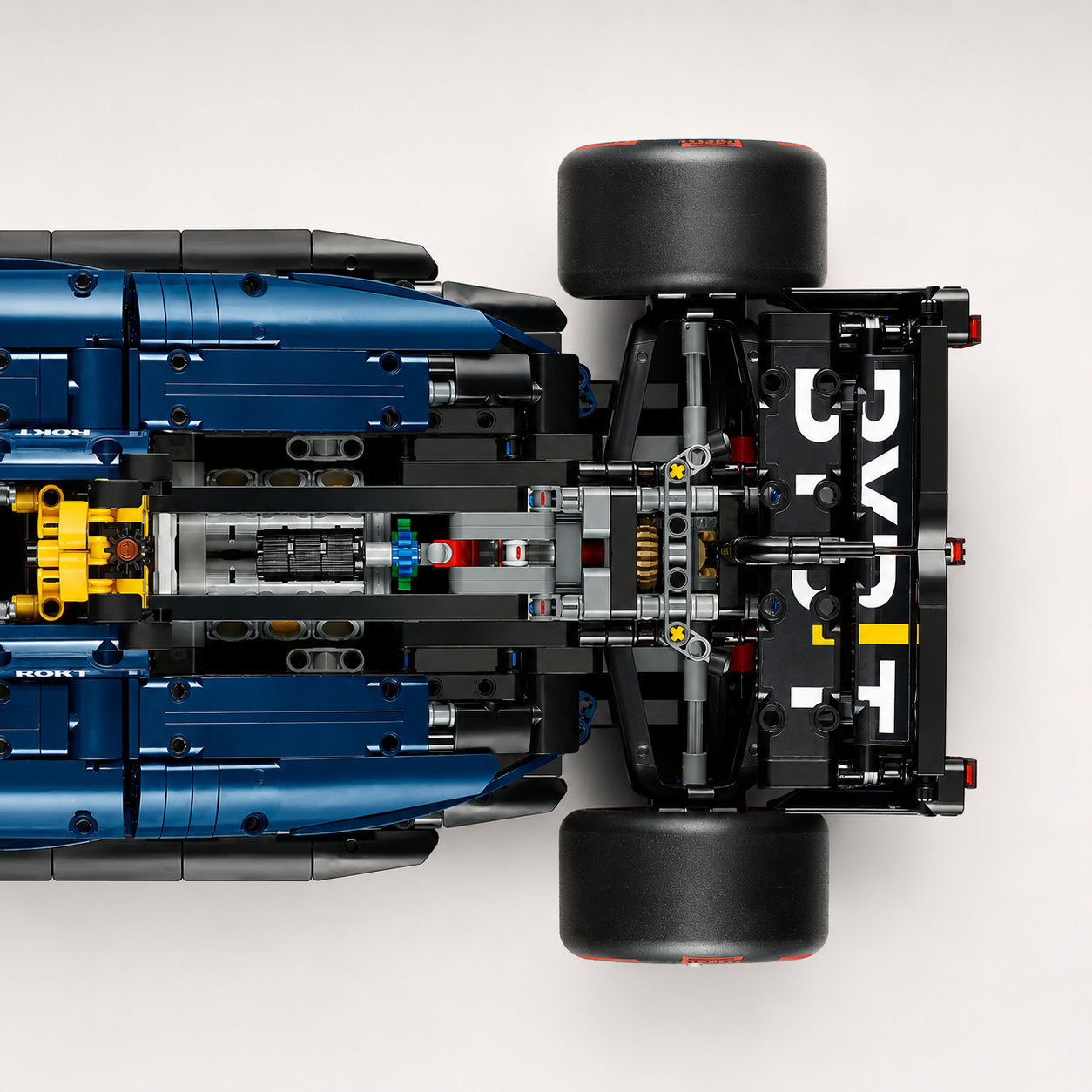 Oracle Red Bull Racing RB20 Formula 1 Car (1,639 Pieces)