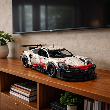 Porsche 911 RSR (1,580 Pieces)