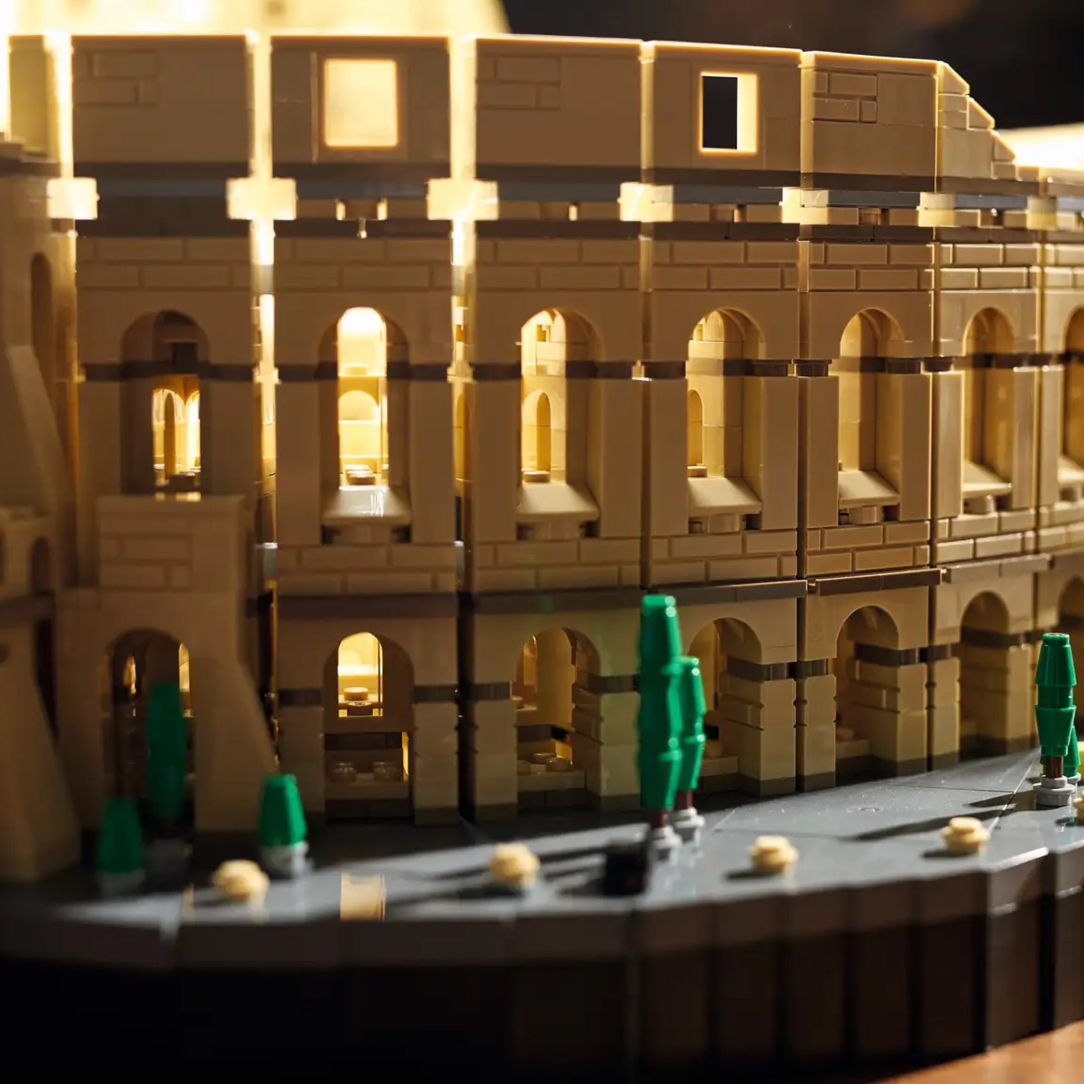 Roman Colosseum Building Set (9,036 Pieces)