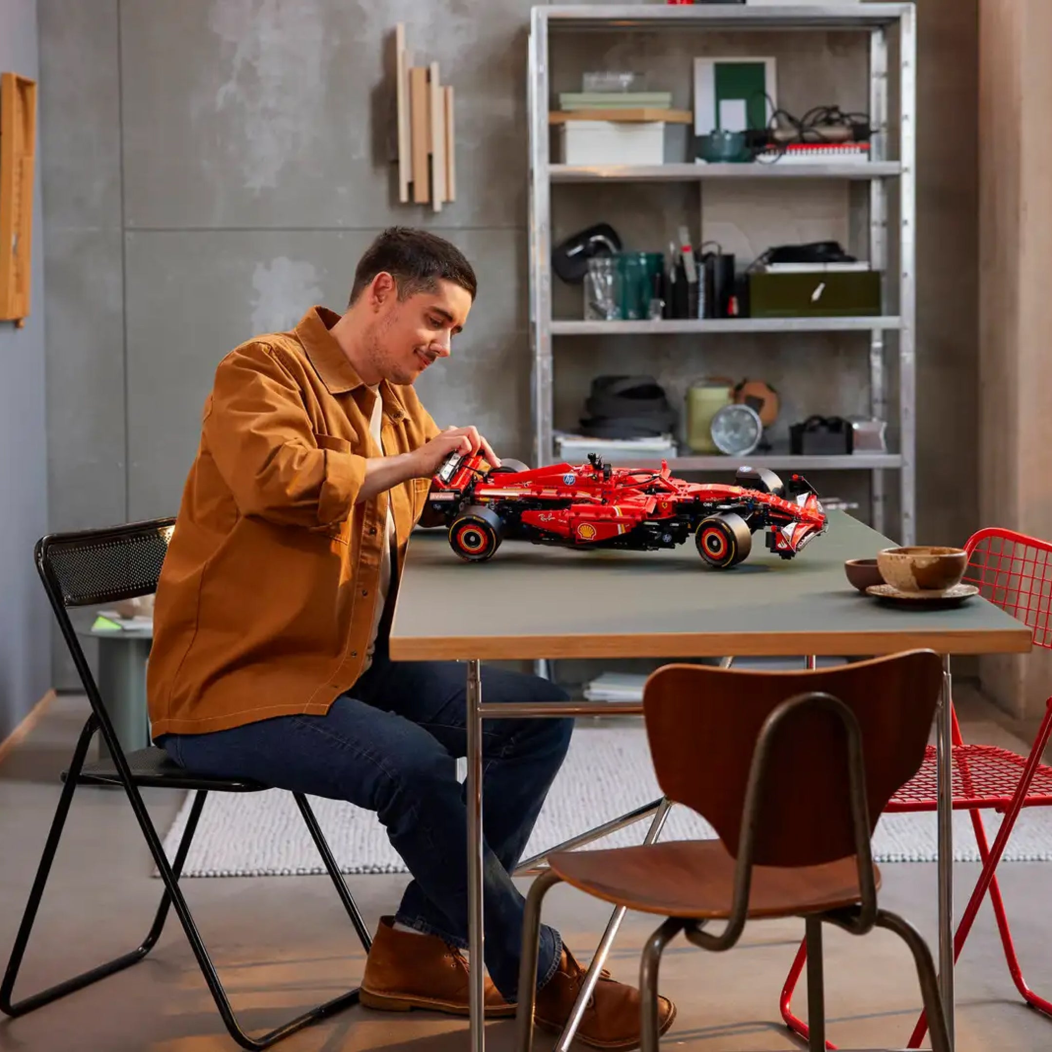 Ferrari SF-24 Formula 1 Car (1,361 Pieces)