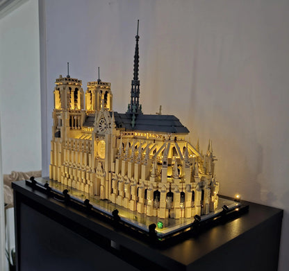 Notre-Dame Cathedral of Paris Building Set (4,383 Pieces)